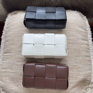 🚨 BUY 1, GET 2 FREE 🚨Woven Purses (3x) in Brown, White & Black